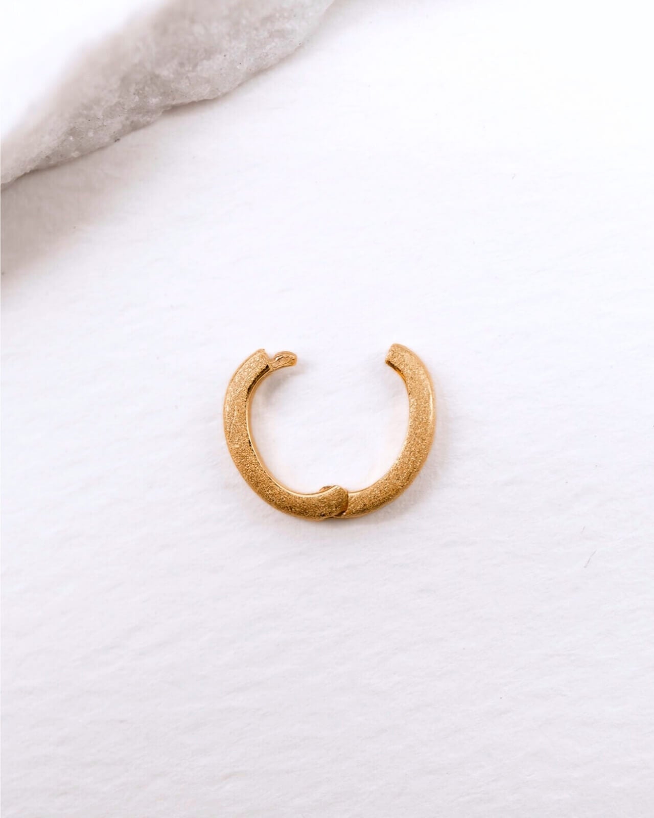 Brushed Gold Oval Connector