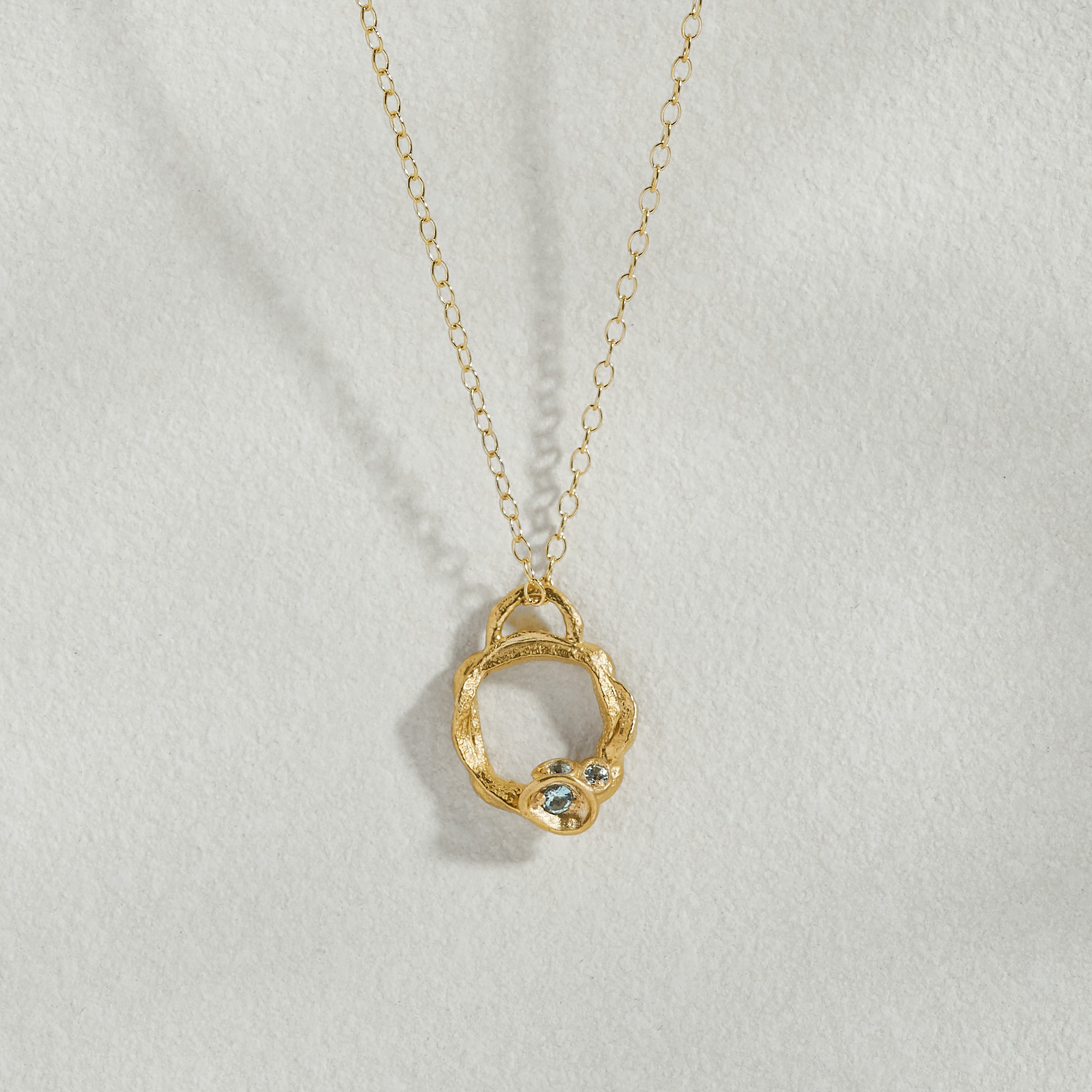 Aquamarine Gold Circle Necklace (Small)