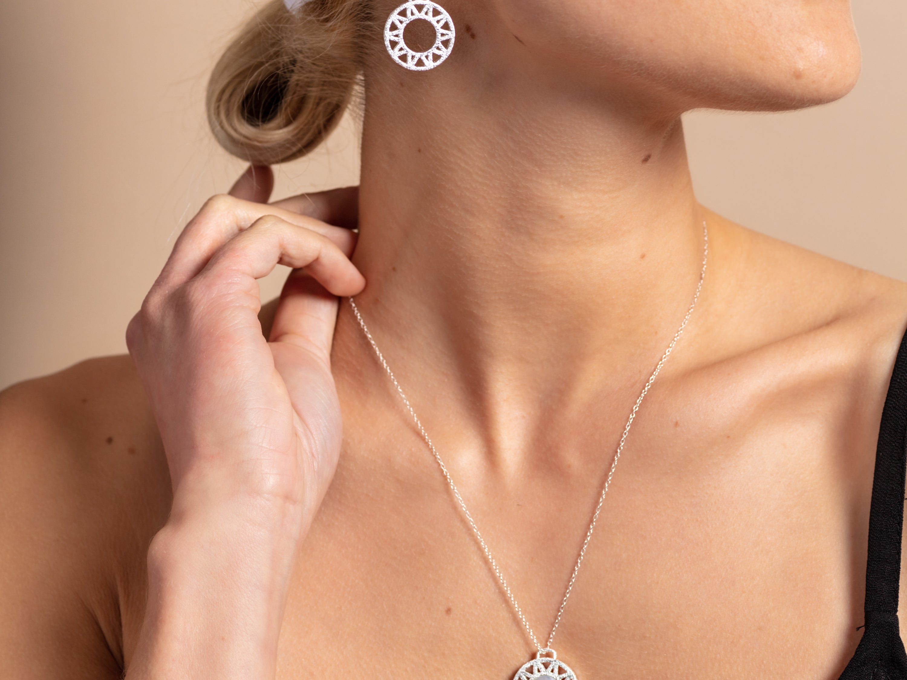 Silver - Why You Should Choose 2023's Hottest Jewellery Trend