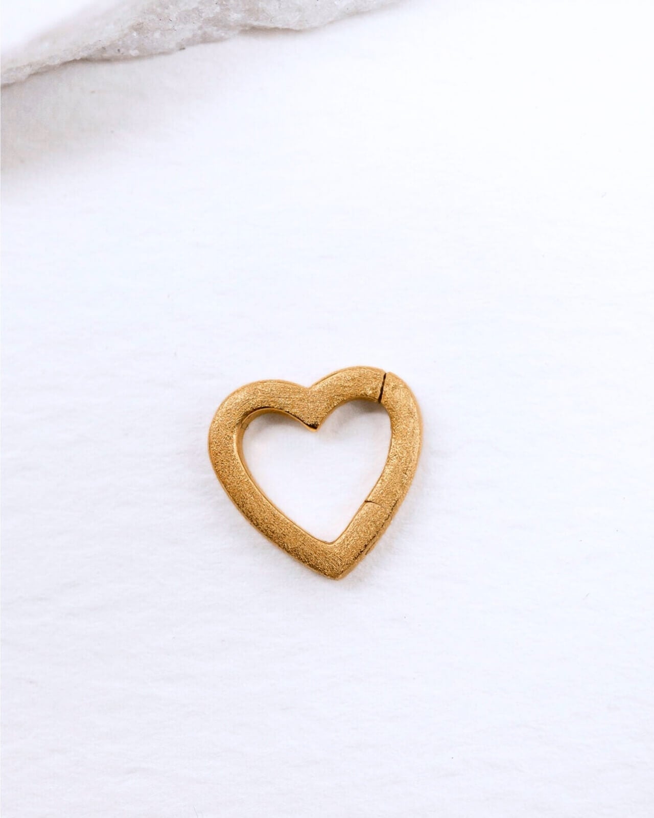 18k gold vermeil brushed heart connector