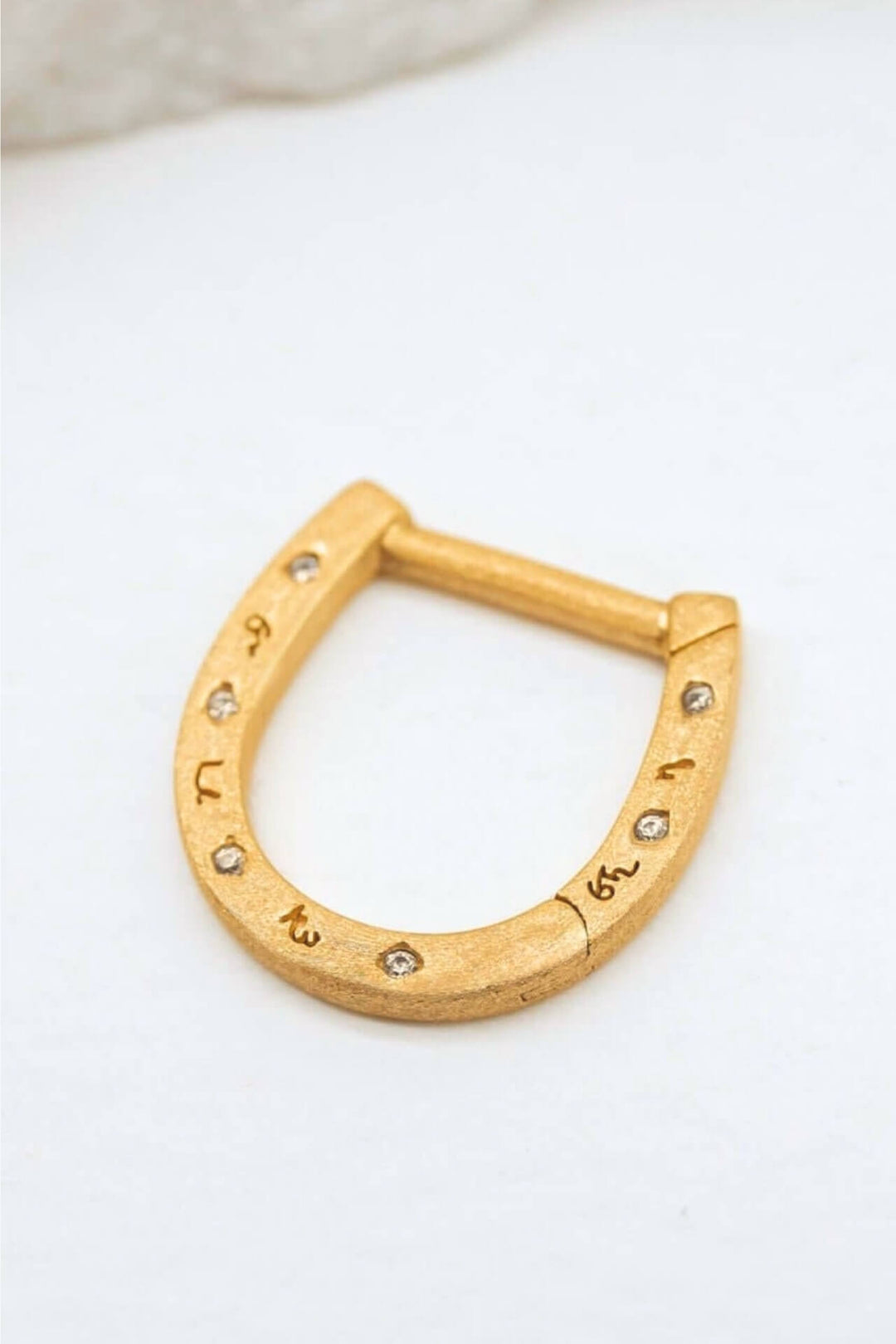 Sparkly Gold Horseshoe Connector