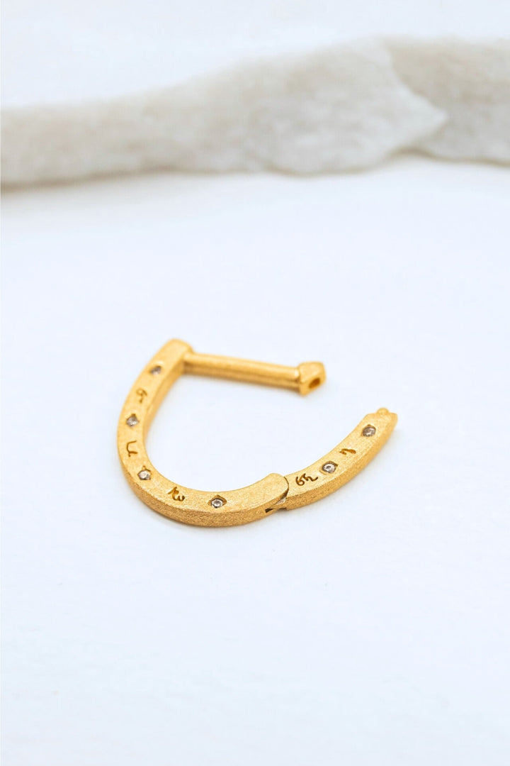 Sparkly Gold Horseshoe Connector