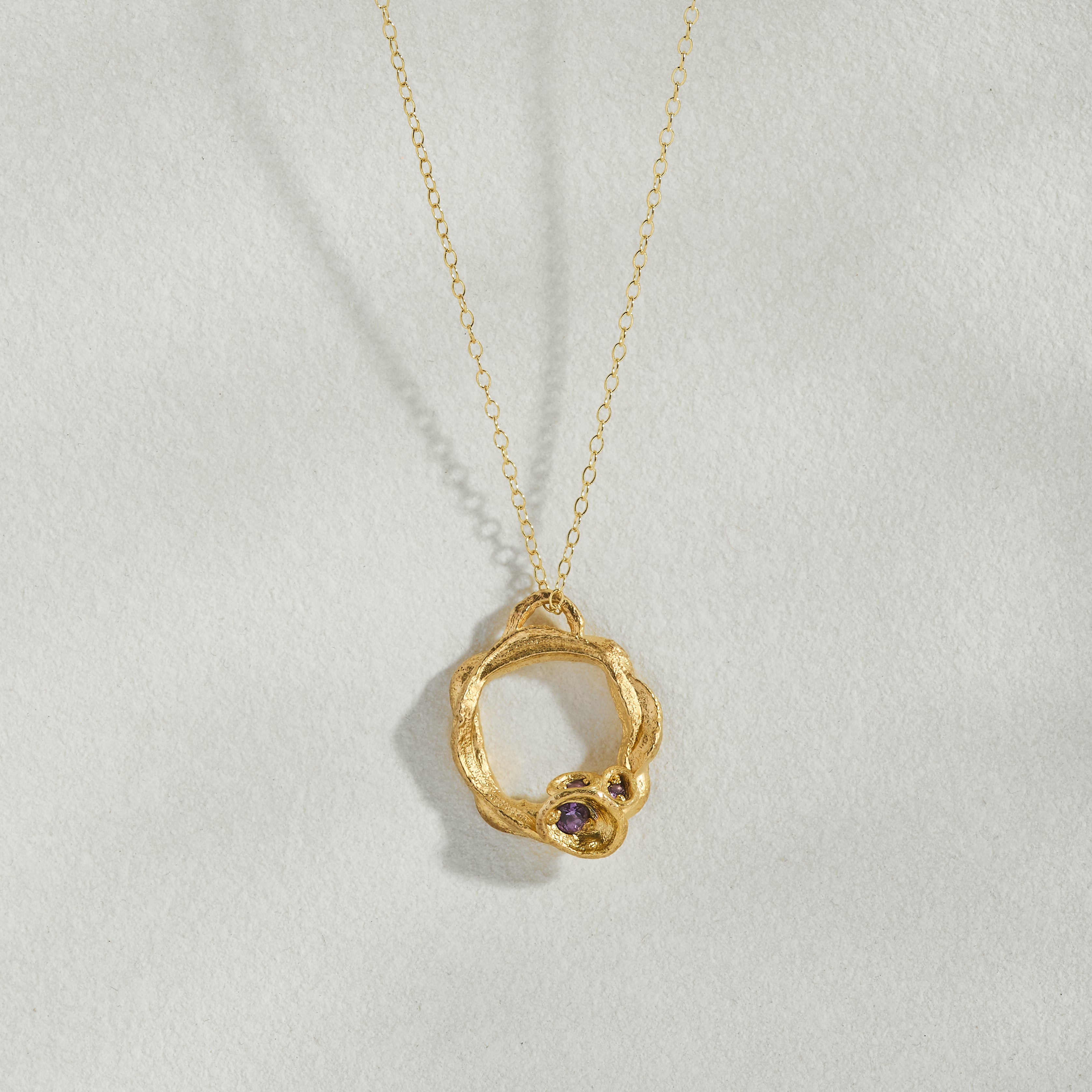 Amethyst Gold Circle Necklace (Large)