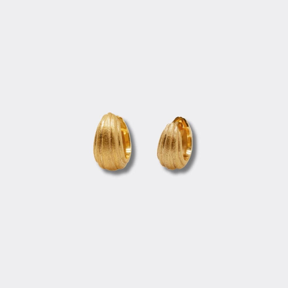 Ridged Chunky Gold Huggie Hoops