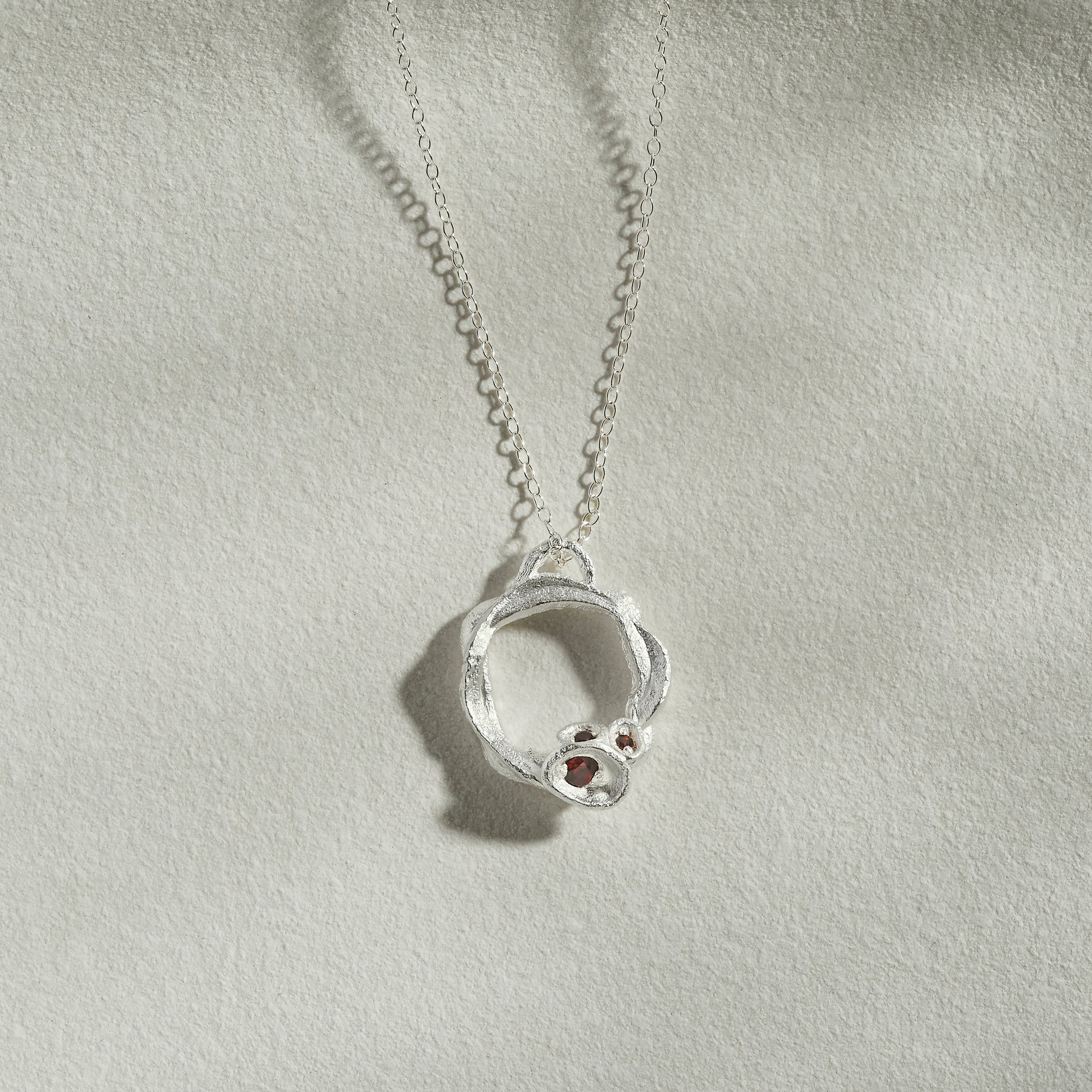 Garnet Silver Circle Necklace (Large)