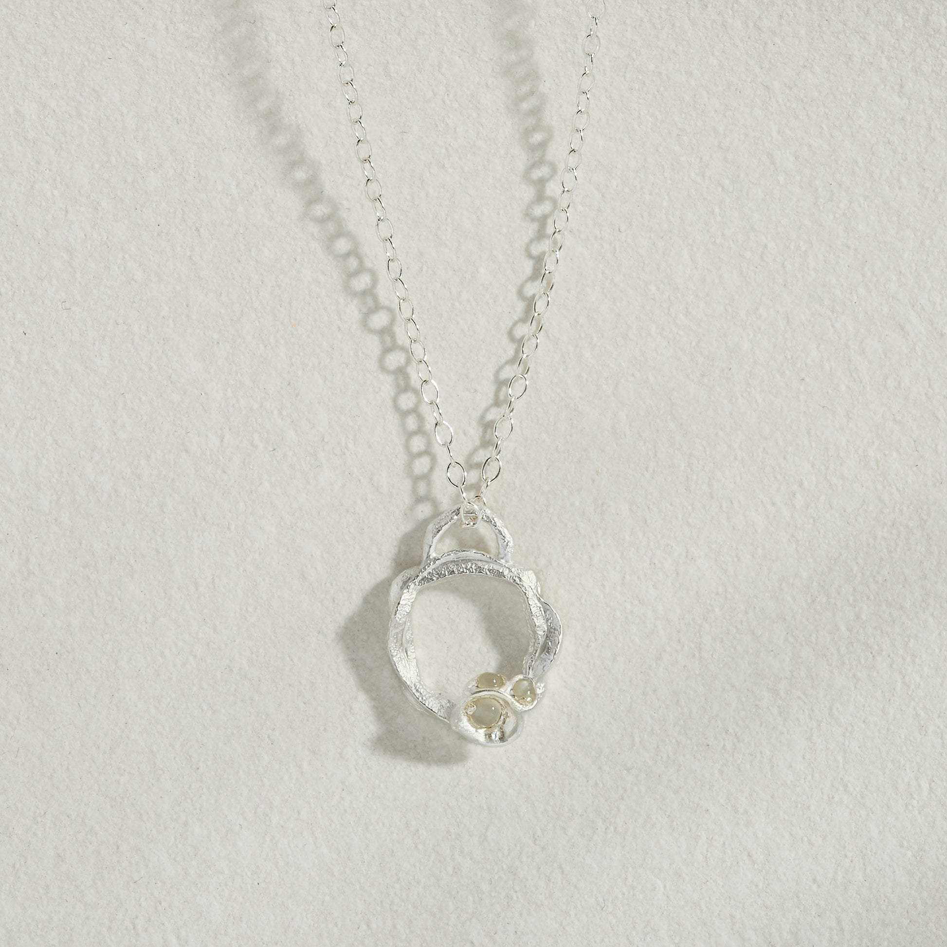 Moonstone Silver Circle Necklace (Small)