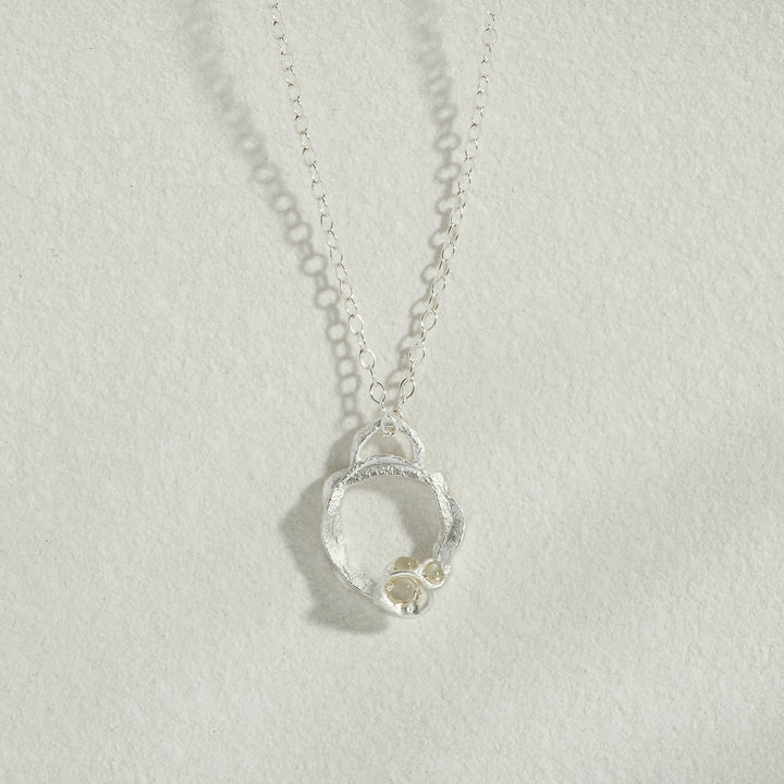 Moonstone Silver Circle Necklace (Small)