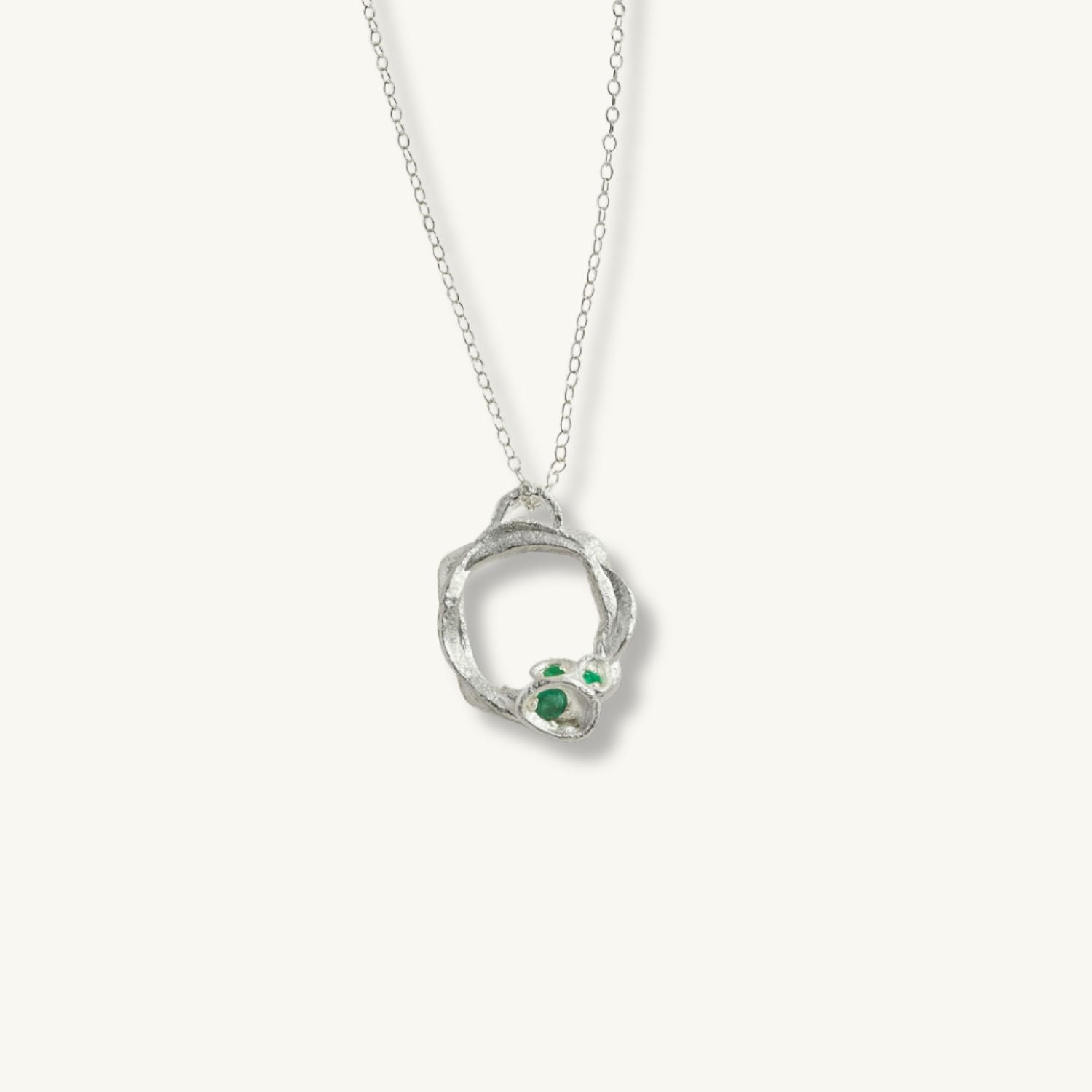 Emerald Silver Circle Necklace (Large)