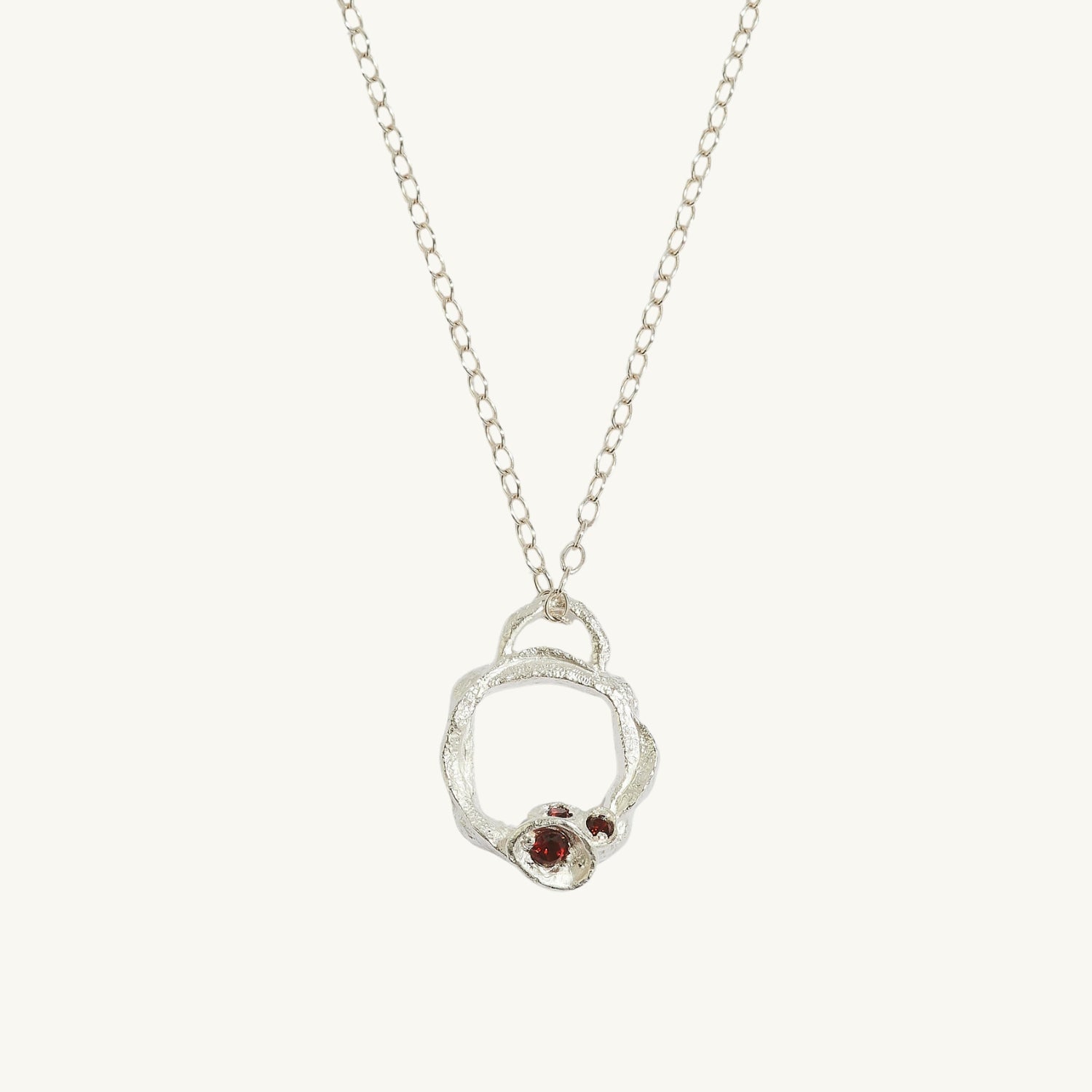Garnet Silver Circle Necklace (Small)