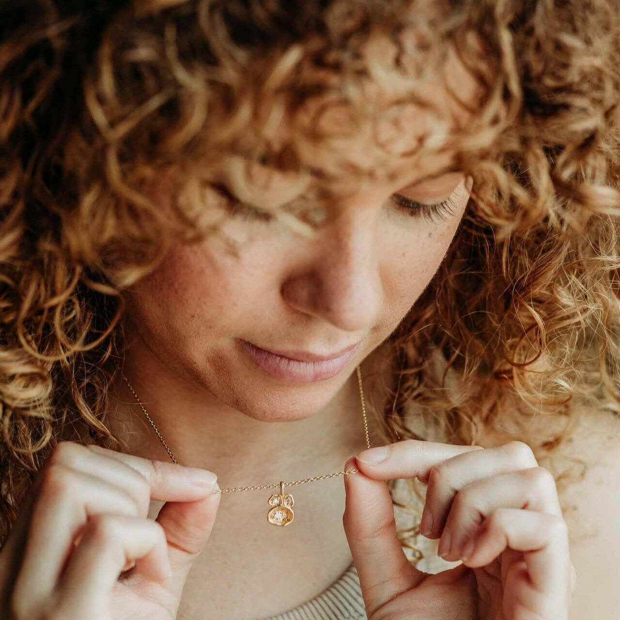 Lichen Birthstone Gold Necklace