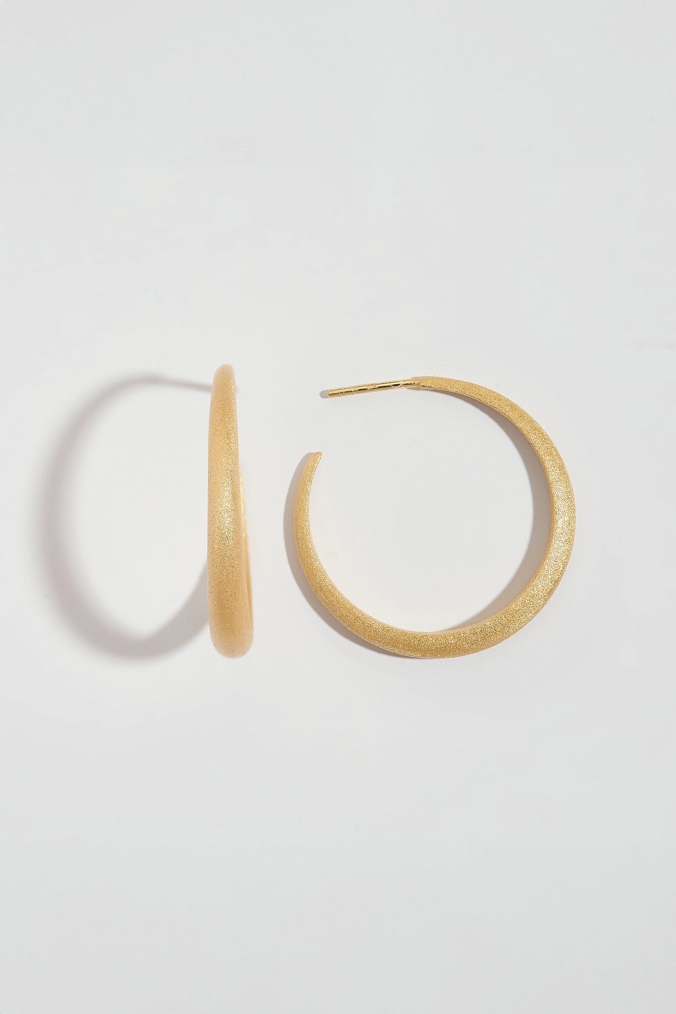 Brushed Large Tapered Hoop Earrings (30mm)
