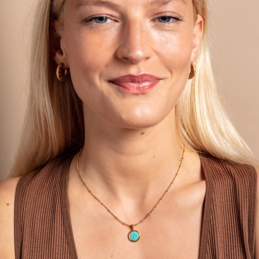 model-wears-18k-gold-vermeil-amazonite-disc-necklace-claire-hill-designs