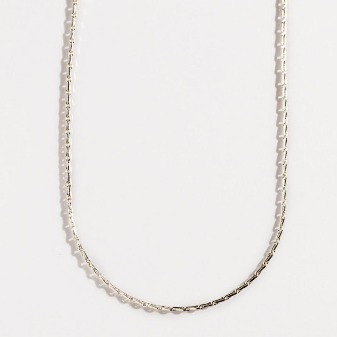 silver barleycorn dainty chain necklace