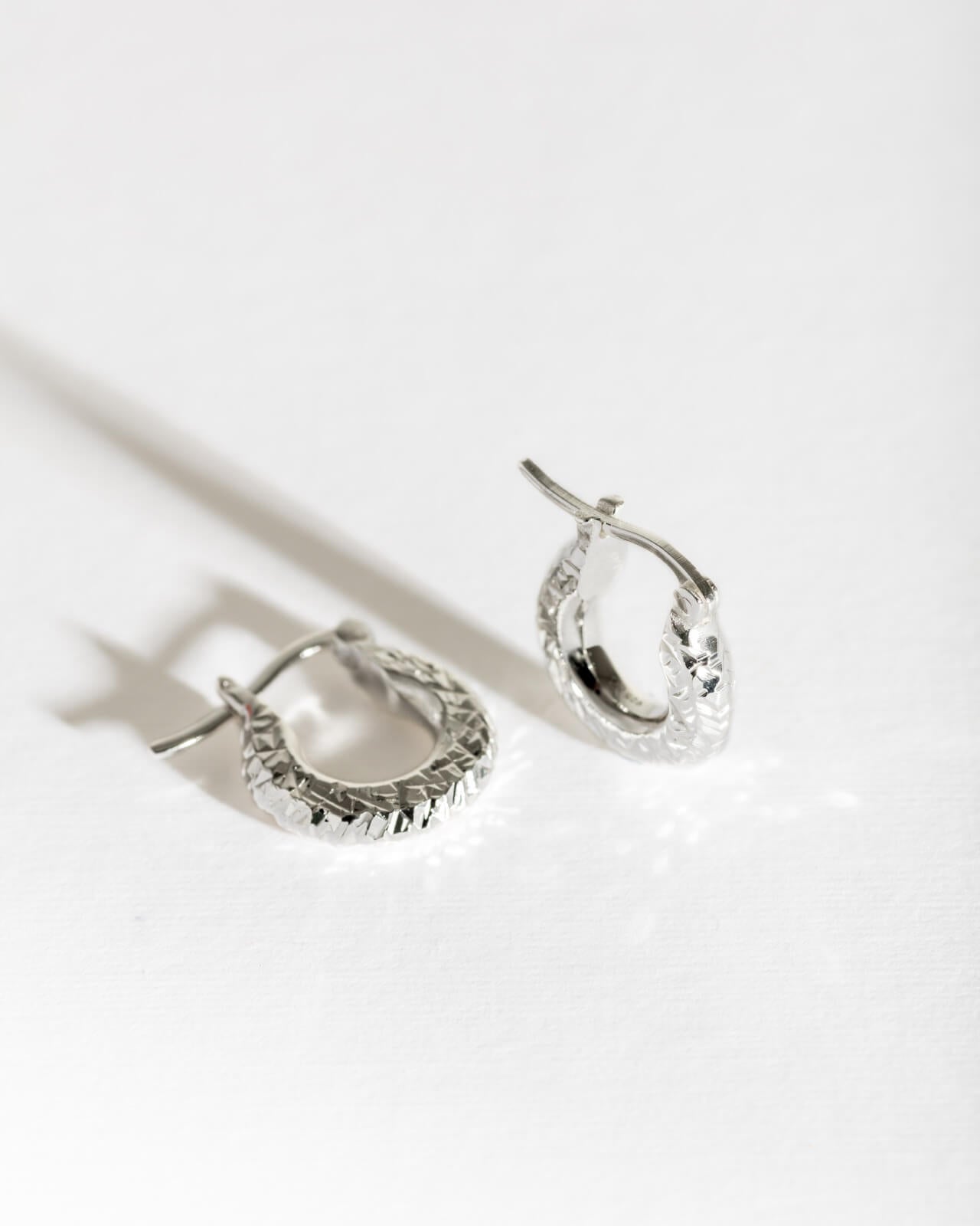 Diamond-Cut Silver Chunky Hoop Earrings