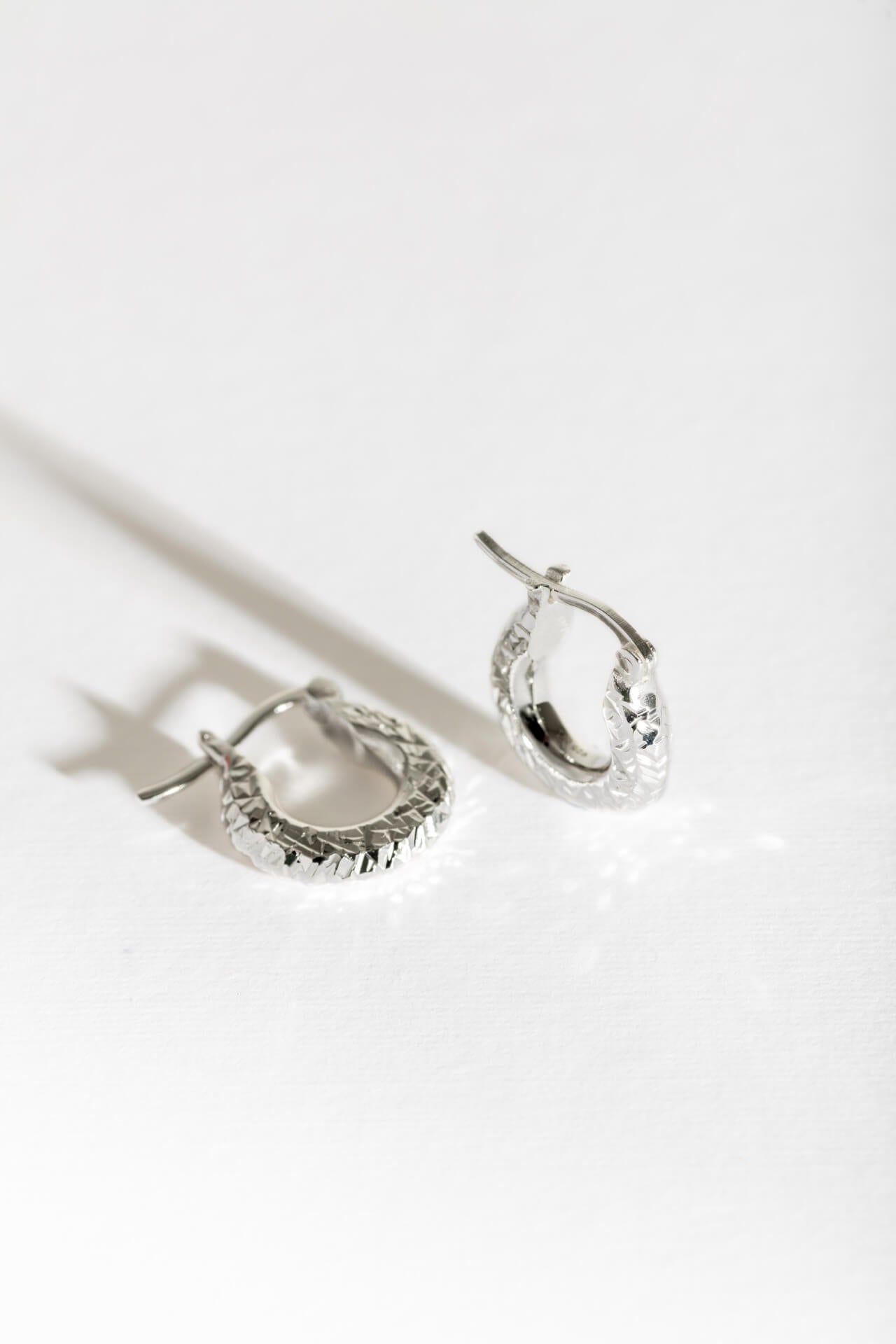 Diamond-Cut Silver Chunky Hoop Earrings