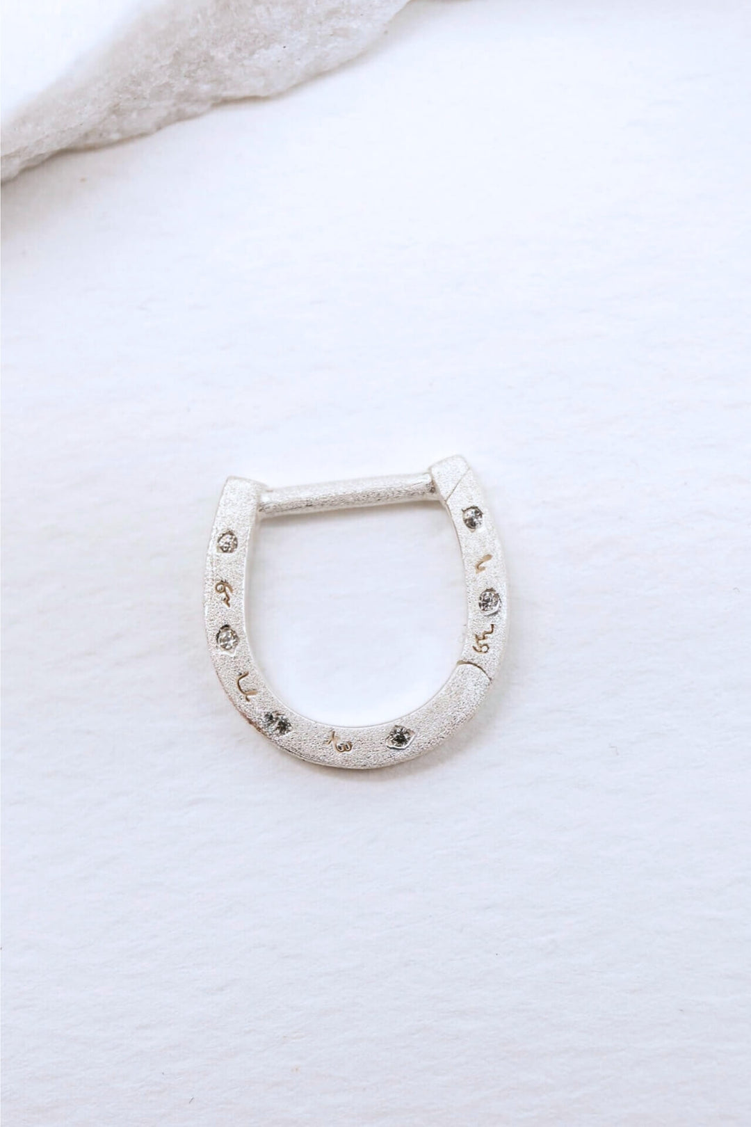 Sparkly Silver Horseshoe Connector