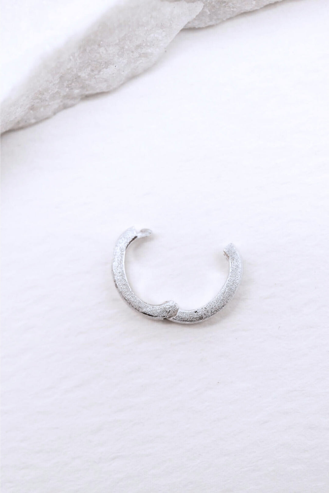 Brushed Silver Oval Connector