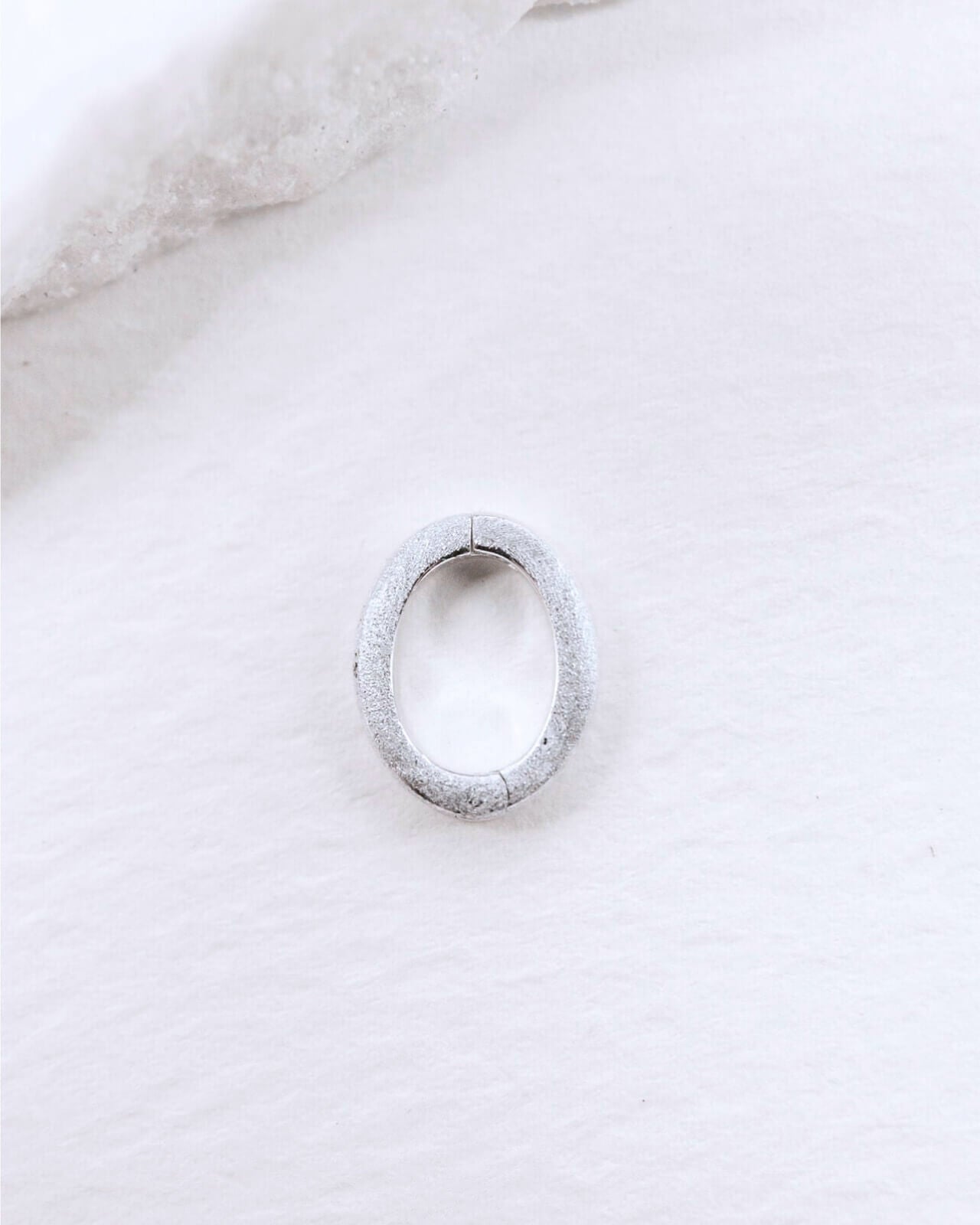 Brushed Silver Oval Connector